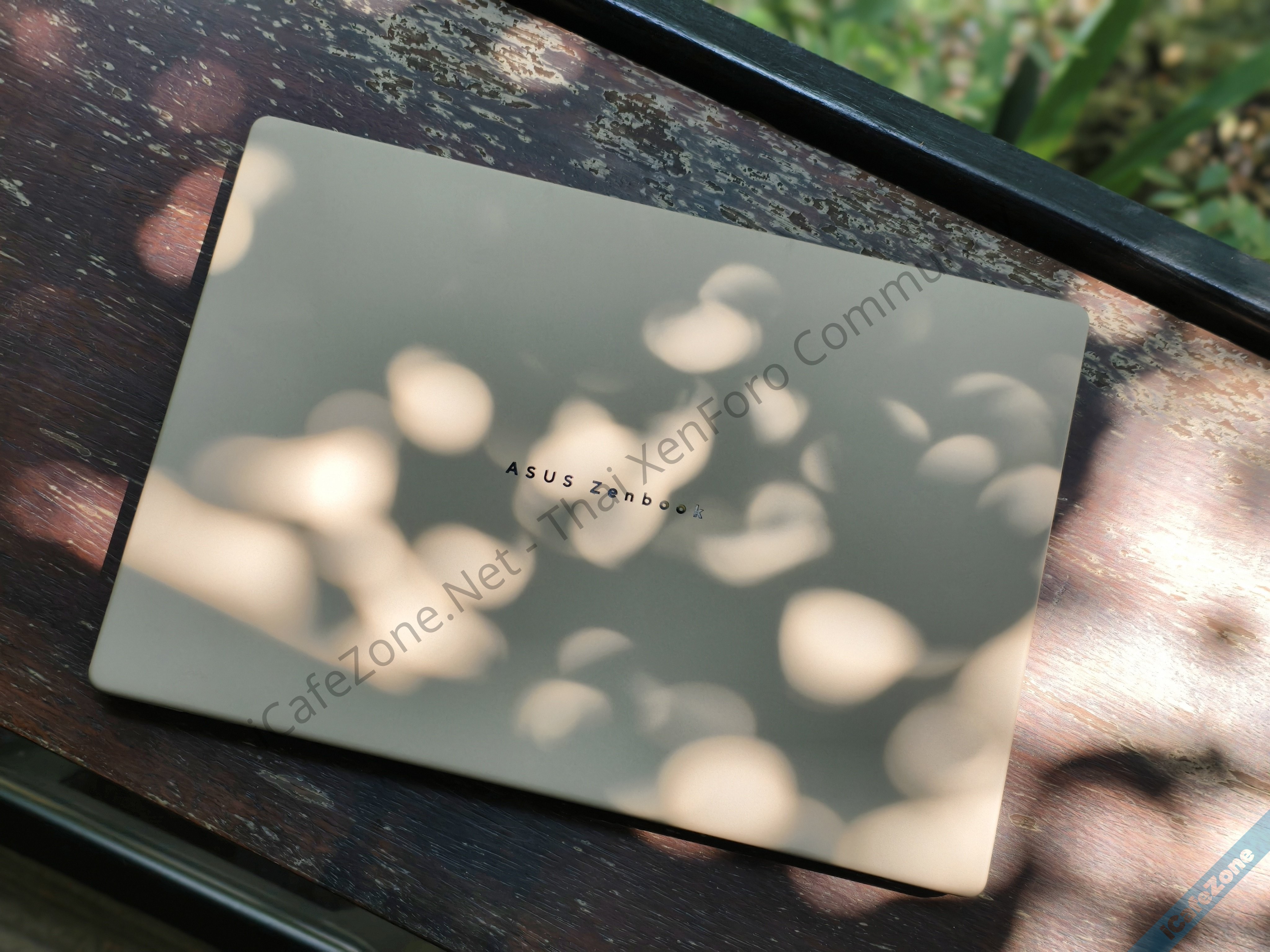 รีวิว ASUS Zenbook A14 โน้ตบุ๊ก Arm น้ำหนัก 980 กรัม แบต 12 ชั่วโมง ราคาต่ำกว่า 40k-1.jpg