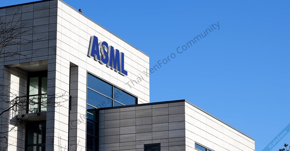 ASML รายงานผลประกอบการไตรมาส 12025 ซีอีโอยอมรับคำสั่งภาษีนำเข้า สร้างความไม่แน่นอนในภาพใหญ่-1.jpg